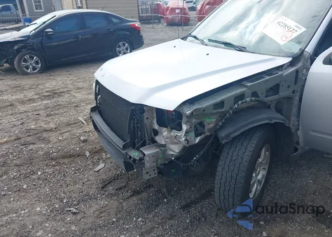 2011 Ford Escape Limited z USA, uszkodzony, nr VIN 1FMCU0EGXBKB84924